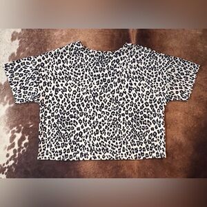Banana Republic Leopard Print Cropped Tee - Black & White~XS/S